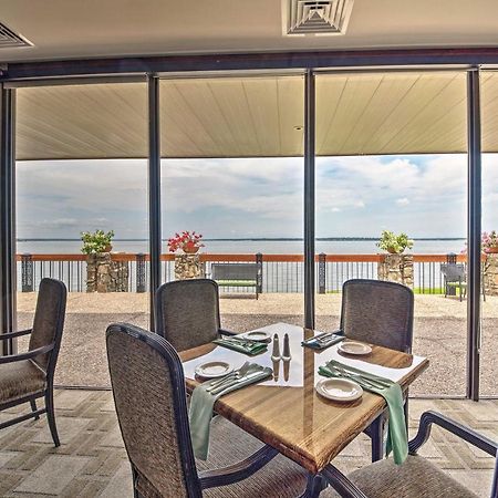 Idyllic Montgomery Condo With Pool And Lake View! 외부 사진