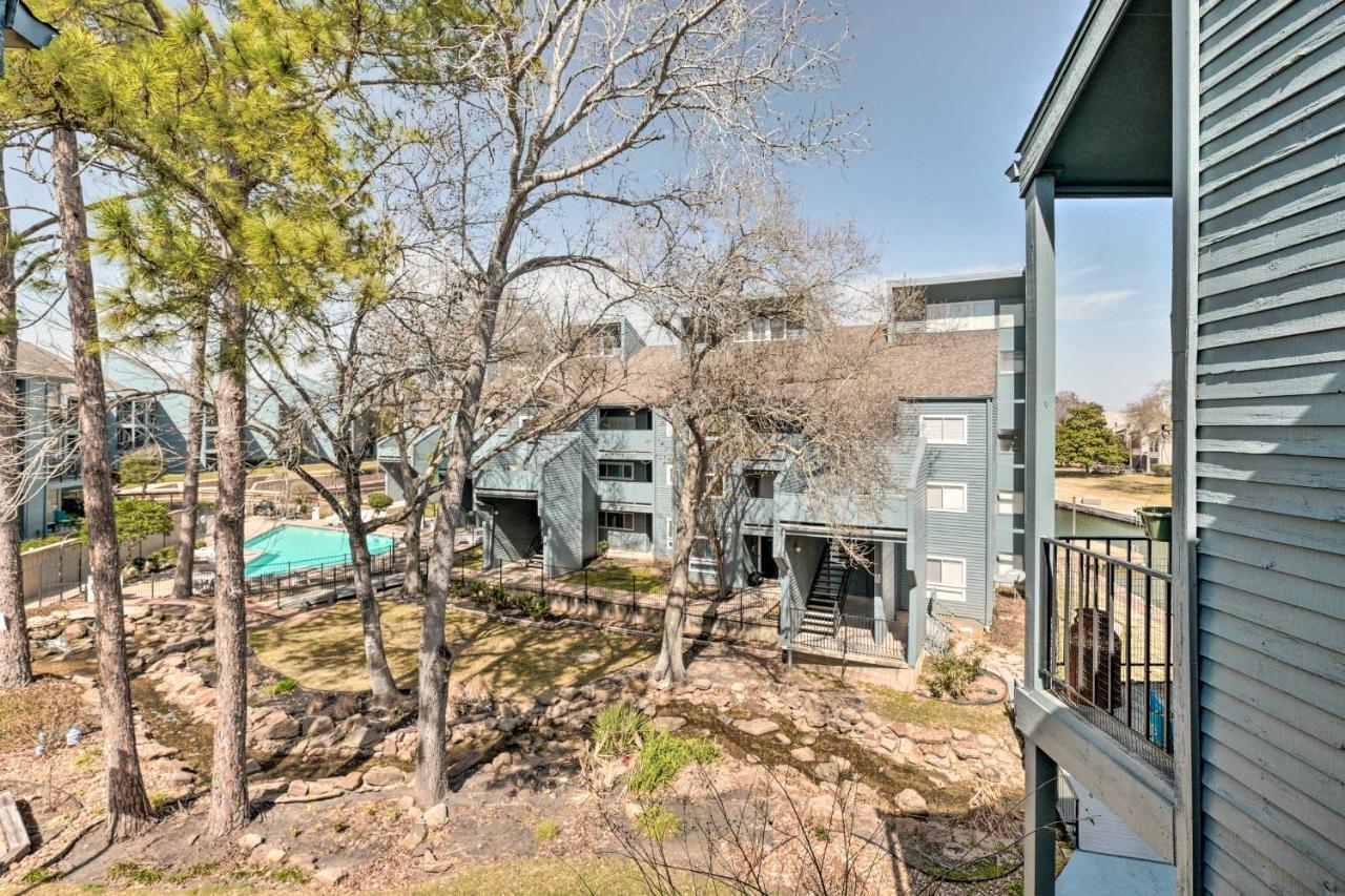 Idyllic Montgomery Condo With Pool And Lake View! 외부 사진